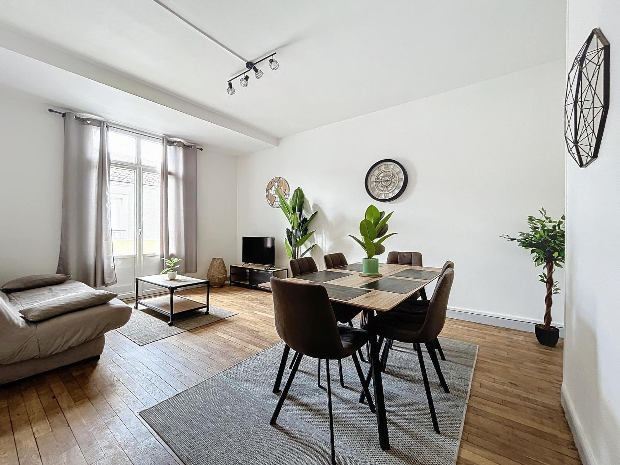 Le 3-F2 Centre Historique Apartman Montluçon Kültér fotó